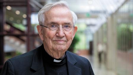 César Ortiz-Echagüe