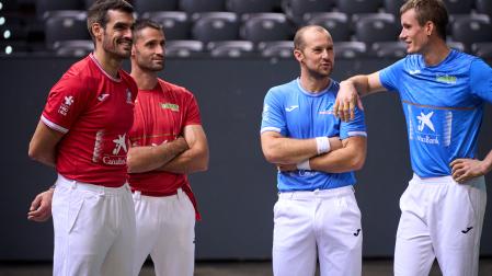 Elección de material de la semifinal y final del Masters CaixaBank en el Navarra Arena.