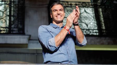 El presidente del Gobierno de España y secretario general del PSOE, Pedro Sánchez, agradece a sus votantes los resultados obtenidos en la jornada electoral de los comicios generales en la sede del Partido Socialista en la calle Ferraz, a 23 de julio de 2023, en Madrid (España). Todos los españoles han sido llamados hoy, 23 de julio de 2023, para elegir a sus representantes para los próximos cuatro años. Están en juego 350 escaños en el Congreso y 208 en el Senado (ya que 57 de los 265 senadores lo son por designación autonómica), que tendrán que elegir al próximo Gobierno. 23 JULIO 2023;23J;PARTIDO SOCIALISTA;PSOE;ELECCIONES GENERALES;SEGUIMIENTO ELECTORAL; Alejandro Martínez Vélez / Europa Press 24/07/2023