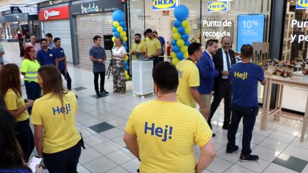 Imagen del día de la inauguración del establecimiento de Ikea en Tudela