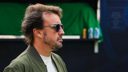 Fernando Alonso, llegando al Gran Premio de Singapur