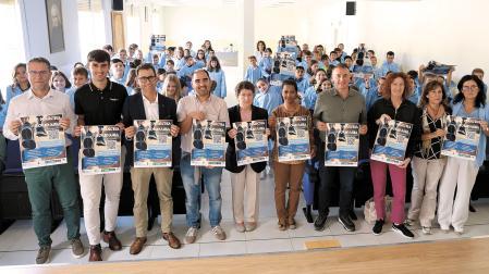 Asistentes a la presentación de la marcha solidaria este jueves en el colegio Mater Dei de Ayegui