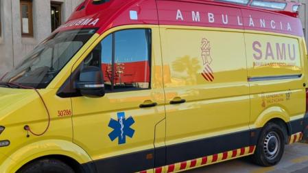 Imagen de una ambulancia del Servicio de Emergencias Sanitarias de la Comunitad Valenciana