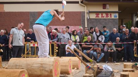 Fotos del Campeonato Navarro de Aizkora de Primera Categoría en Lekunberri.