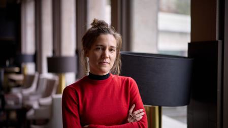 La directora de cine Carla Simón Pipó (Barcelona, 1986), retratada este domingo en el Hotel Tres Reyes de Pamplona.