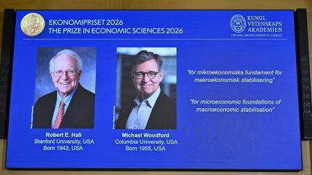 Los economistas Robert E. Hall (izquierda) y Michael Woodford (derecha)
