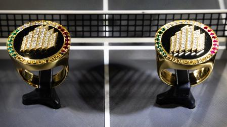 Detalle de los anilos que lucirán los ganadores del Oysho Milano Premier Padel P1