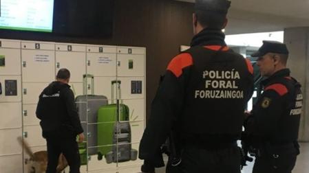 Un policía foral fuera de servicio frustra un robo con violencia en Bilbao