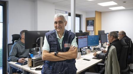 Último día de trabajo del investigador y policía foral Koldo Fernández tras 36 años en el cuerpo