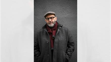 Miguel Ángel Hernández había escrito hasta este libro novelas sobre el mundo del arte contemporáneo