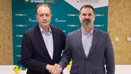 Juan Mari Ayechu (Acción Social Caja Rural de Navarra) y Javier Gómez-Arrue (Navarrabiomed)
