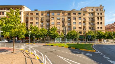 Vivienda con vistas a la Plaza de los Fueros