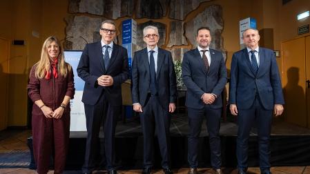 De izquierda a derecha: Natalia Oliver Gimeno, José Ángel Pérez Álvarez, Antonio Catalán Díaz, Alejandro Toquero Gil, y José Manuel Erro Miranda