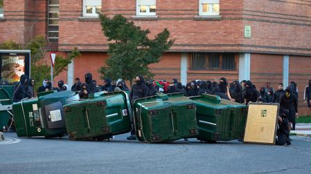 Fotos de los incidentes en Yamaguchi por la presencia de Vito Quiles en Pamplona