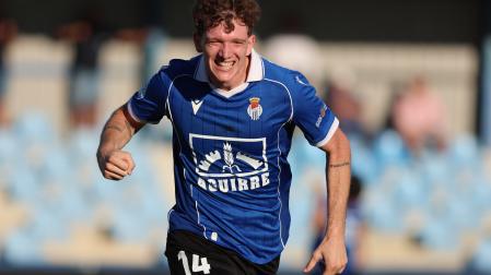 Imanol Urdániz celebra un tanto anterior