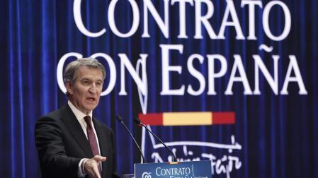 El presidente del Partido Popular, Alberto Núñez Feijóo, durante la presentación de su Contrato con España, su manera de entender el servicio público y la gobernabilidad del país