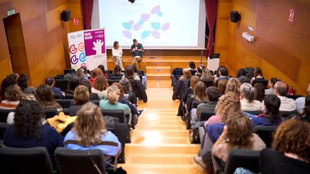 Presentación en la Casa de la Juventud de Pamplona del estudio “Hombres jóvenes y violencia sexual. Investigación en Navarra”.