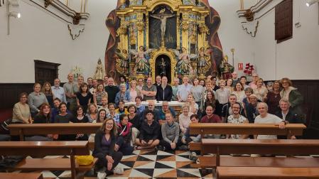Voluntarios y peregrinos, en una imagen tomada en el oratorio Felipe Neri, de la calle Ansoleaga de Pamplona.
