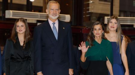 Los reyes Felipe VI y Letizia, acompañados por la Princesa Leonor y la infanta Sofía, presiden el XXXIV Concierto Premios Princesa de Asturias en el Auditorio Príncipe Felipe de Oviedo