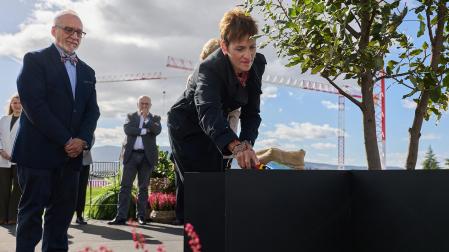 Fotos del acto de colocación de la primera piedra del BIOMA