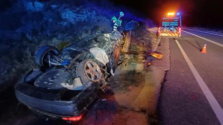 Herido grave un hombre de 21 años tras una salida de vía en Ujué