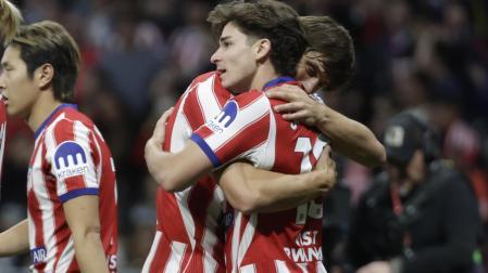 El delantero argentino del Atlético de Madrid, Julián Álvarez, celebra el gol anotado ante el Deportivo