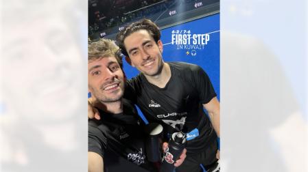 Franco Stupaczuk y Jon Sanz celebran la victoria en su estreno en el Major de Kuwait