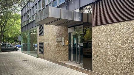 Exterior de las antiguas dependencias de la Mancomunidad en Julián Arteaga (Pamplona)