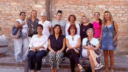 Las encargadas de impartir el servicio y representantes de la mancomunidad que lo impulsa.