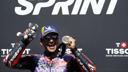 Jorge Martín celebra tras una carrera al esprint en el GP de Francia en Le Mans el pasado mes de mayo