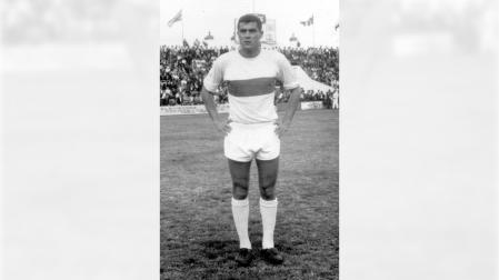 Imagen del central del CD Tenerife, Alberto Molina, durante su etapa como jugador del conjunto canario