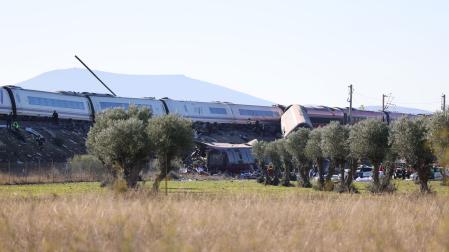 Dos trenes de alta velocidad, uno de Renfe y otro de Iryo, han colisionado a primera hora de este miércoles a la altura de la estación de Urda