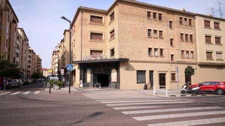 El Mercado Municipal del Ensanche de Pamplona, edificio de 1948 con tres alturas
