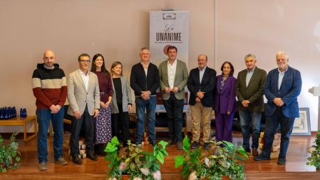 Asistentes y organizadores de la jornada de UCAN en la cooperativa de Cintruénigo