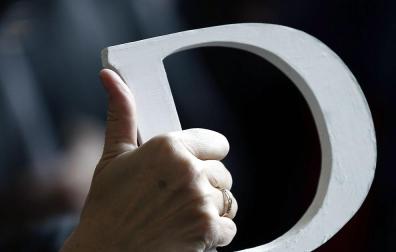 Apymas del modelo D reclaman que se defienda con "contundencia"