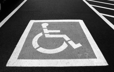 La tarjeta de aparcamiento para discapacitados, válida en toda España