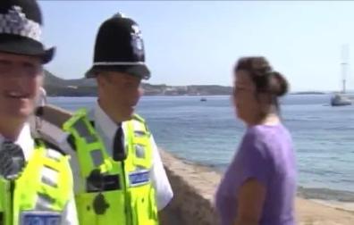Los "bobbies" patrullan por Magaluf