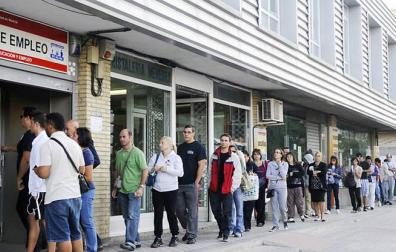 El desempleo descendió en 172 municipios navarros el año pasado