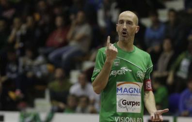 Javi Eseverri, durante un partido del Magna.