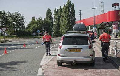 ​La Policía Foral refuerza su presencia por la operación salida y retorno