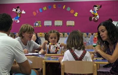 Imágenes del primer día de clases en diferentes colegios de la Comunidad Foral.