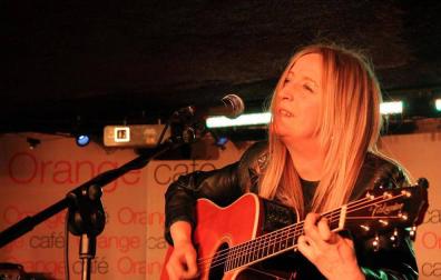 Aurora Beltrán: "Es una pena que el músico sea el único que deba reciclarse"