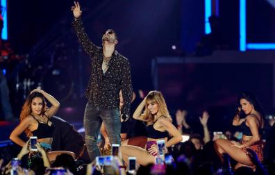 Maluma.