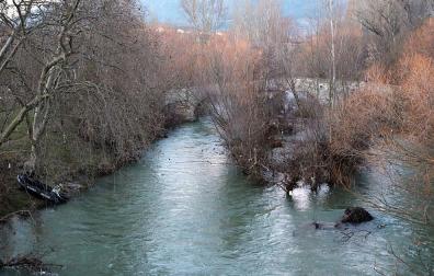 Los Bomberos han encontrada en el río Arga el cadáver de Blanca Esther Marqués.