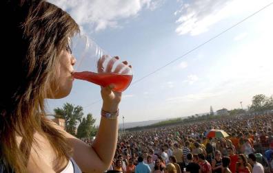 Guerra al botellón en Granada