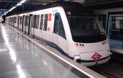 Los TEDAX hacen explotar una maleta sospechosa en el Metro de Madrid