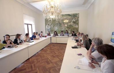 Imagen de la reunión de la Mesa de Comercio celebrada ayer en el Ayuntamiento.
