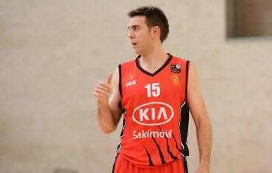 Iñaki Narros continuará en el Basket Navarra una temporada más