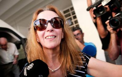 Regresa a España María José Carrascosa, liberada tras 8 años de cárcel en EE UU