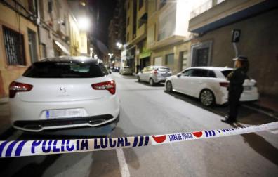Asesinado un niño de 8 años y atacada la novia de su padre en Alicante